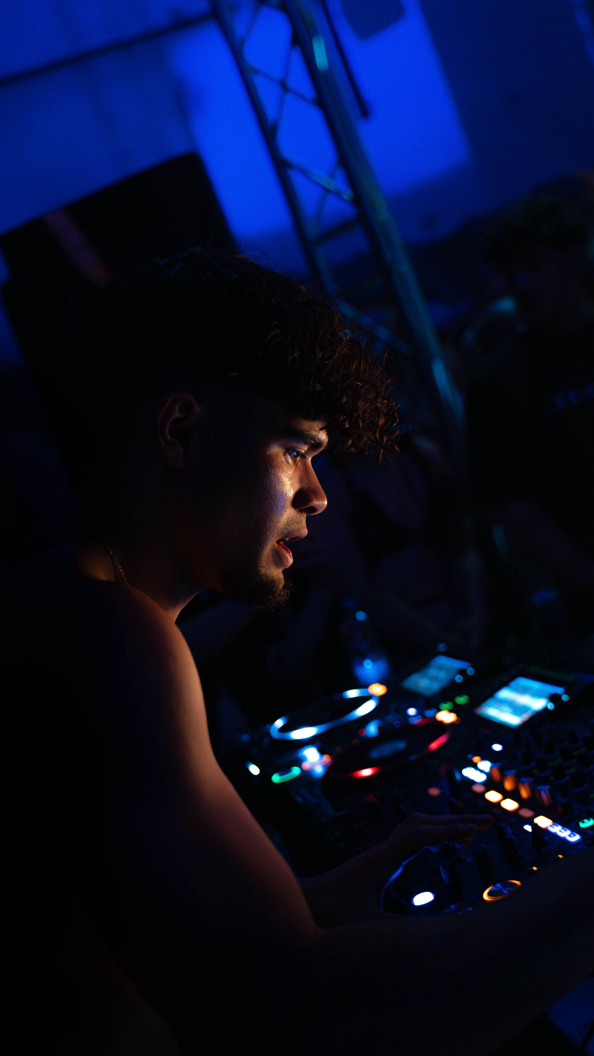 Loading... just a sec